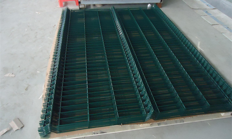 Green Wire Mesh Fencing Steel Green PVC Coated Galvanised Wire Mesh Fence